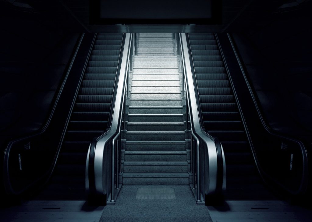 【特に中小企業】同一労働同一賃金で正社員がオワコンになる